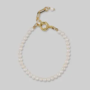 Dainty Freshwater Pearl Bracelet