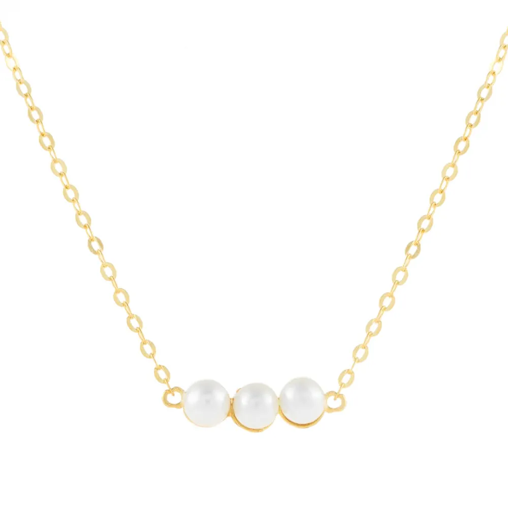 Dainty Pearl Necklace